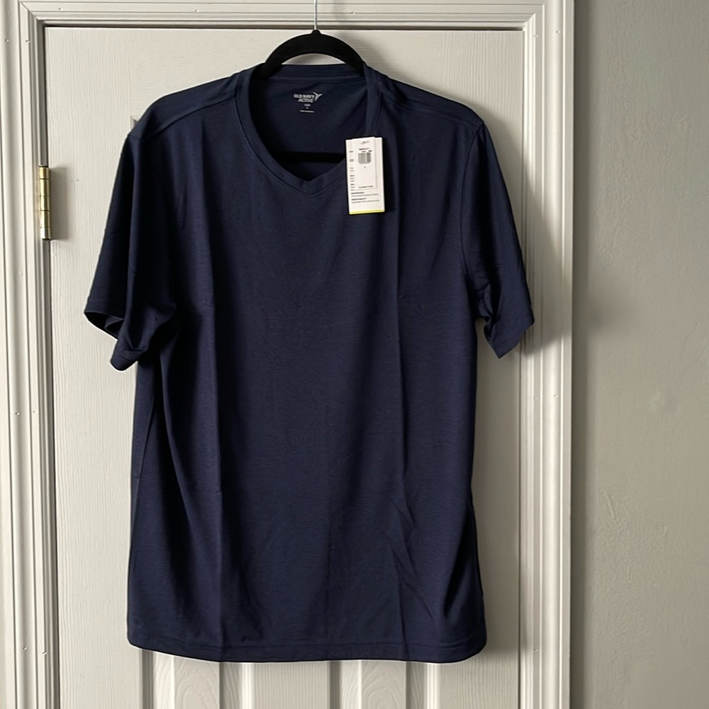 Old Navy Men's Core T-Shirt.  Size Large.